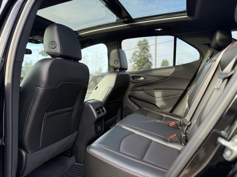 Used 2024 Chevrolet Equinox RS w/ RS Leather Package image 22
