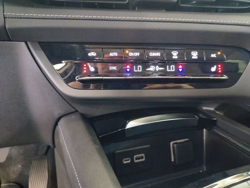 Used 2023 Buick Envision Preferred AWD/4WD image 15