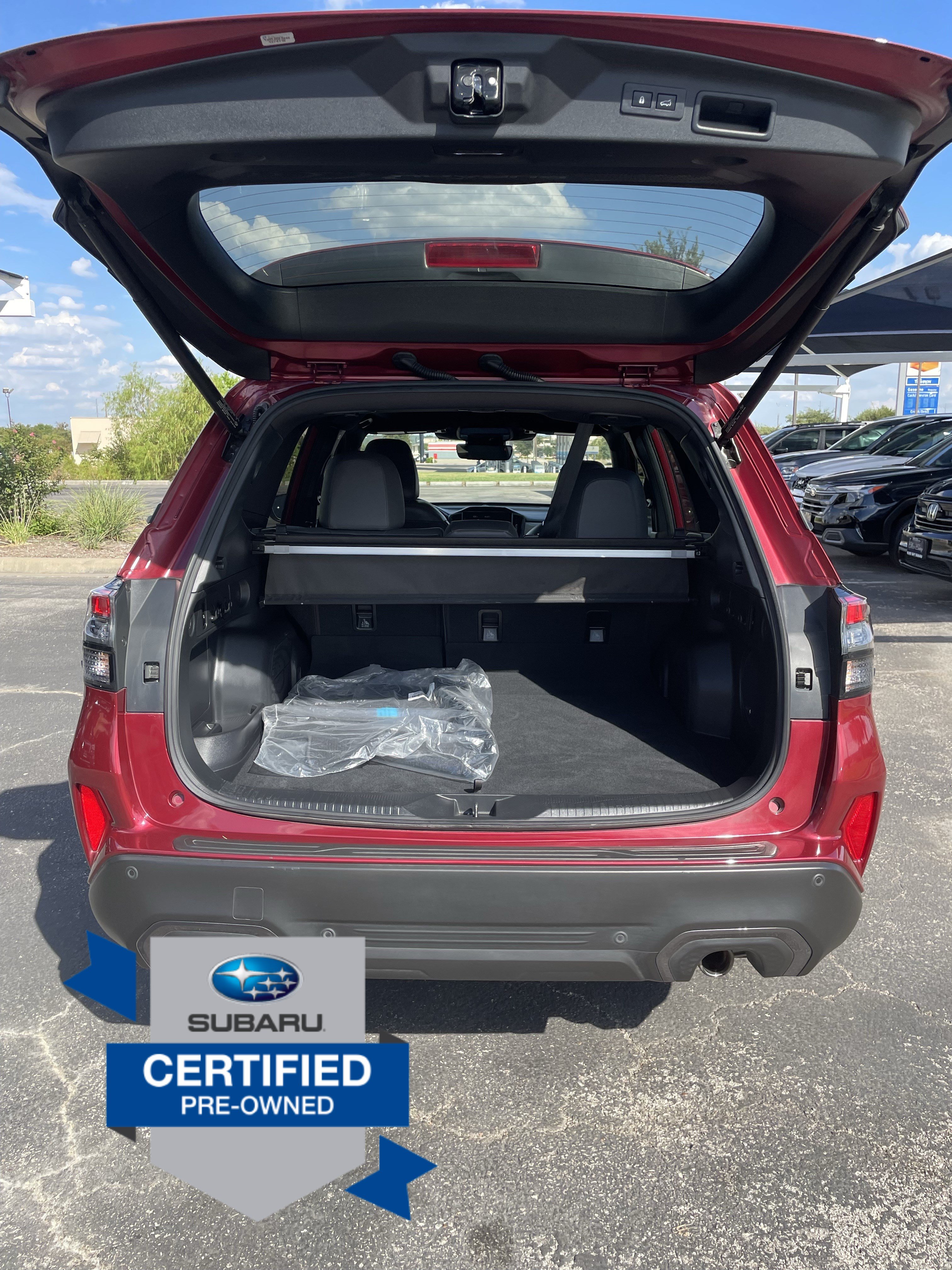 Used 2025 Subaru Forester Limited AWD/4WD image 11