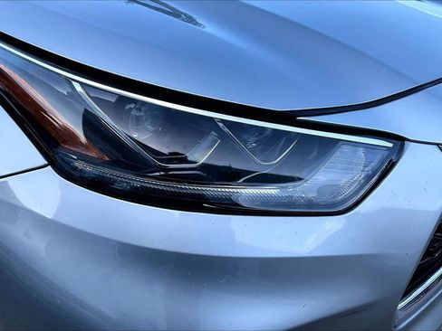 Used 2020 Toyota Highlander Platinum AWD/4WD image 27