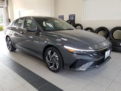 New 2025 Hyundai Elantra Limited