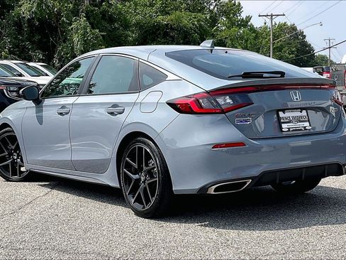 Used 2022 Honda Civic Sport Touring image 11