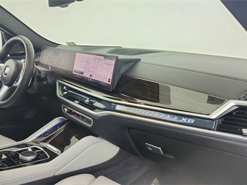 Used 2025 BMW X6 xDrive40i image 22