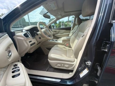 Used 2016 Nissan Murano Platinum w/ Platinum Technology Package FWD image 8