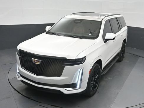 Used 2021 Cadillac Escalade Sport w/ LPO, Illumination Package AWD/4WD image 46