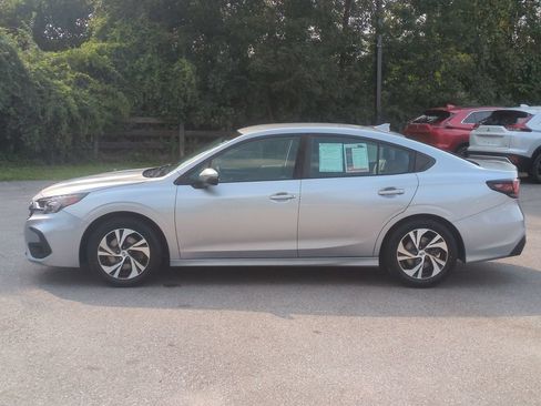 Used 2024 Subaru Legacy Premium AWD/4WD image 8