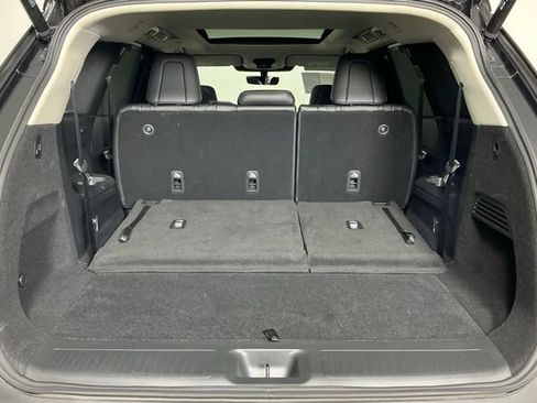 Certified 2025 INFINITI QX60 Luxe FWD image 23