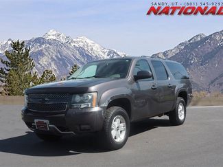 Used 2011 Chevrolet Suburban LT image 1
