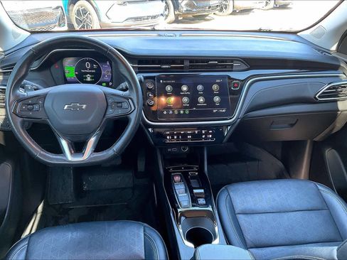 Certified 2023 Chevrolet Bolt EUV LT w/ Convenience Package image 15