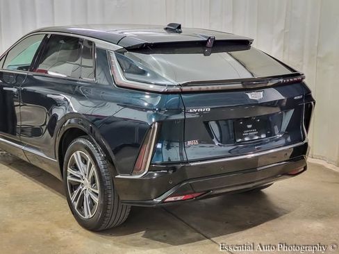 Certified 2024 Cadillac Lyriq Luxury RWD image 5