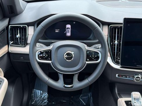New 2026 Volvo XC90 B6 Plus w/ Protection Package Premier AWD/4WD image 11