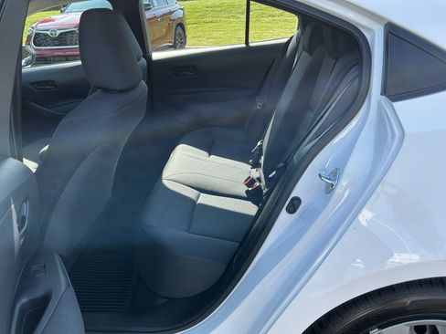 Used 2026 Toyota Corolla LE FWD image 30