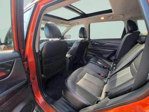 Used 2019 Nissan Rogue SL w/ Premium Package AWD/4WD image 35