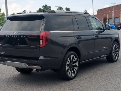 Certified 2025 Ford Expedition Platinum w/ Driver's Package AWD/4WD image 4