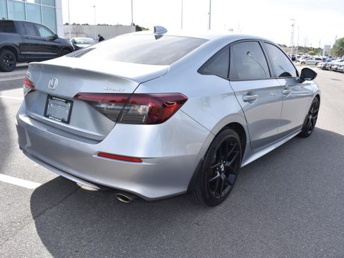 Used 2025 Honda Civic Sport image 9