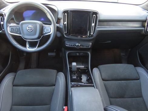 Used 2023 Volvo C40 P8 Recharge Ultimate w/ Protection Package Premier AWD/4WD image 31