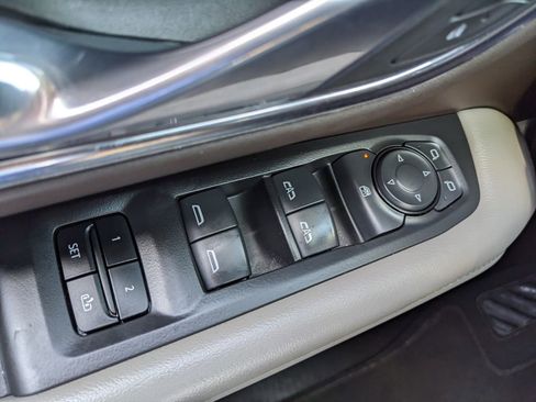 Used 2024 Chevrolet Tahoe LT RWD image 59