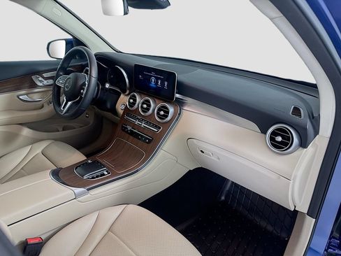 Used 2022 Mercedes-Benz GLC 300 4MATIC image 28