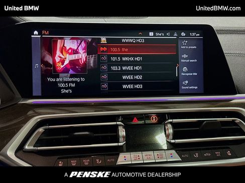 Used 2023 BMW X5 xDrive40i w/ M Sport Package image 8