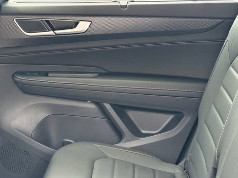 New 2026 Volkswagen Atlas Cross Sport SEL R-Line AWD/4WD image 21