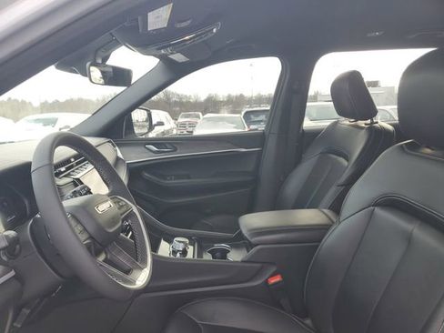 Used 2025 Jeep Grand Cherokee L Limited image 19