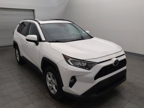 Used 2019 Toyota RAV4 XLE FWD image 13