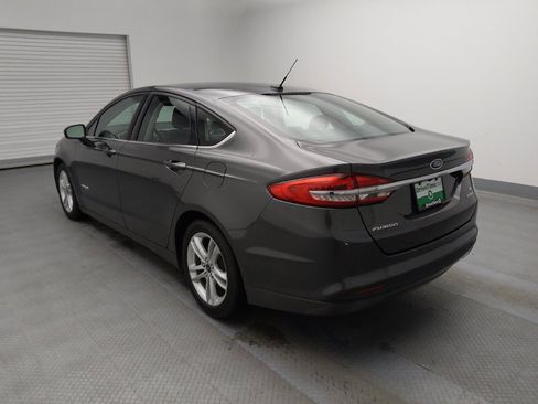 Used 2018 Ford Fusion SE image 5