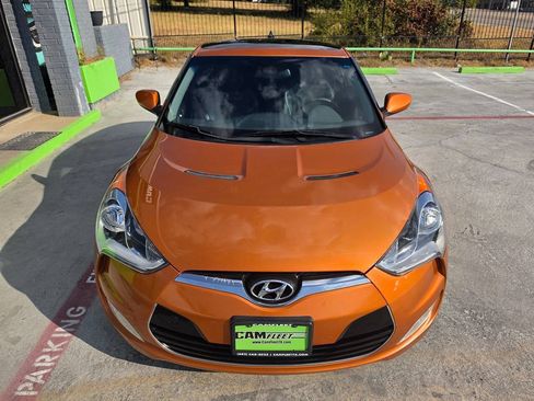 Used 2015 Hyundai Veloster w/ Option Group 02 FWD image 6