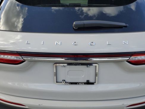 Used 2024 Lincoln Corsair FWD image 5