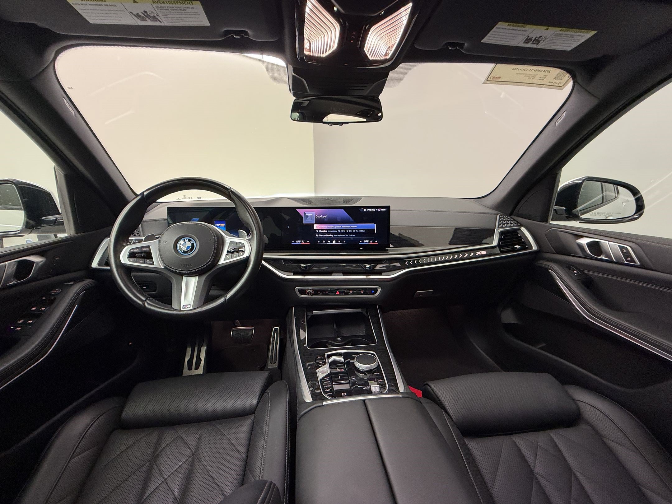 Used 2024 BMW X5 xDrive50e w/ M Sport Package AWD/4WD image 16
