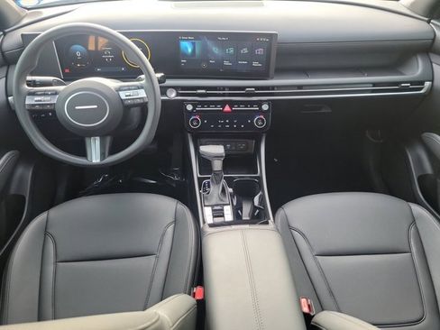 Certified 2025 Hyundai Santa Cruz SEL image 12