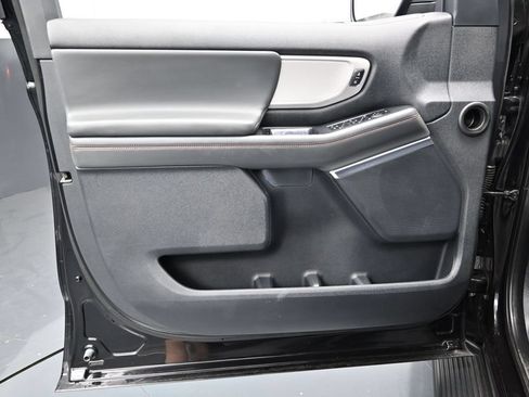 Used 2025 Ford Expedition Max Active AWD/4WD image 16