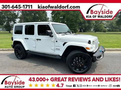 Used 2023 Jeep Wrangler Unlimited Sahara w/ Cold Weather Group AWD/4WD image 1