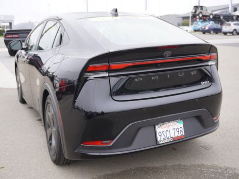 Used 2024 Toyota Prius LE image 8