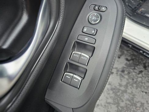 Certified 2026 Honda HR-V EX-L image 22