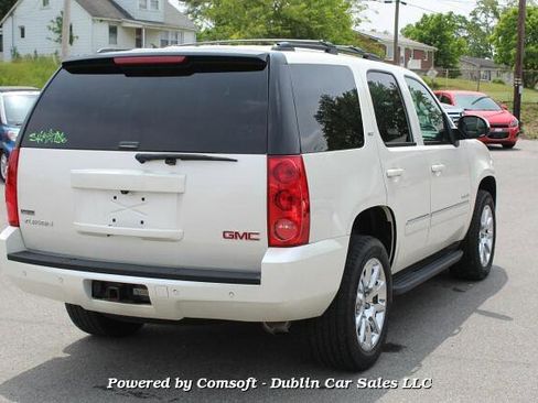 Used 2011 GMC Yukon SLT w/ SLT-2 Equipment Package image 5
