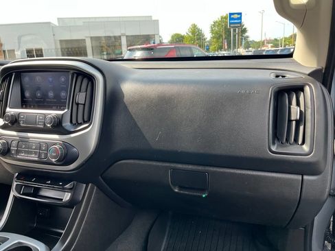 Used 2022 Chevrolet Colorado LT w/ LT Convenience Package AWD/4WD image 30