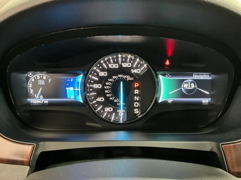Used 2014 Ford Edge Limited w/ Equipment Group 301A AWD/4WD image 21