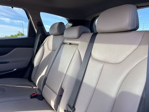 Used 2019 Hyundai Santa Fe Limited image 12