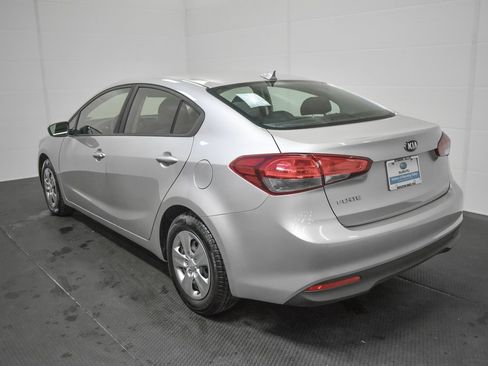 Used 2018 Kia Forte LX image 6