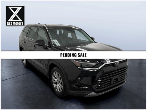 Used 2024 Toyota Grand Highlander AWD image 7