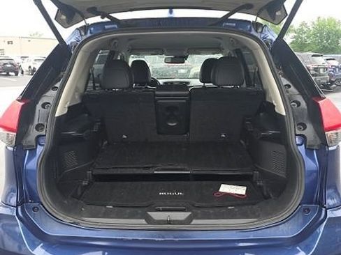 Used 2018 Nissan Rogue SL AWD/4WD image 6