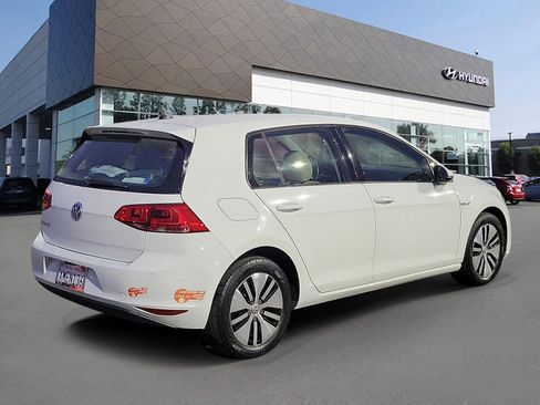 Used 2016 Volkswagen e-Golf SEL Premium image 2