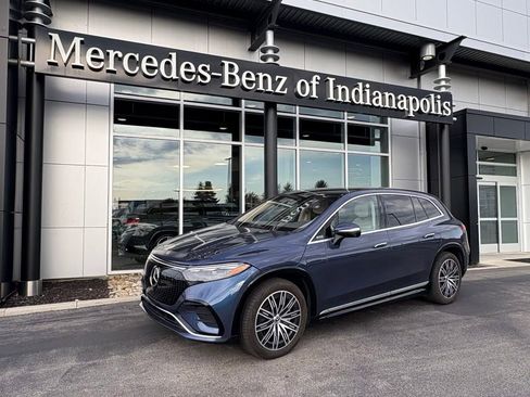 Used 2023 Mercedes-Benz EQS 580 4MATIC SUV image 1