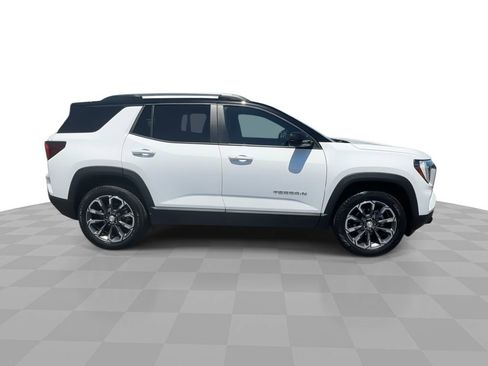 Used 2025 GMC Terrain Elevation w/ Elevation Premium Package AWD/4WD image 9
