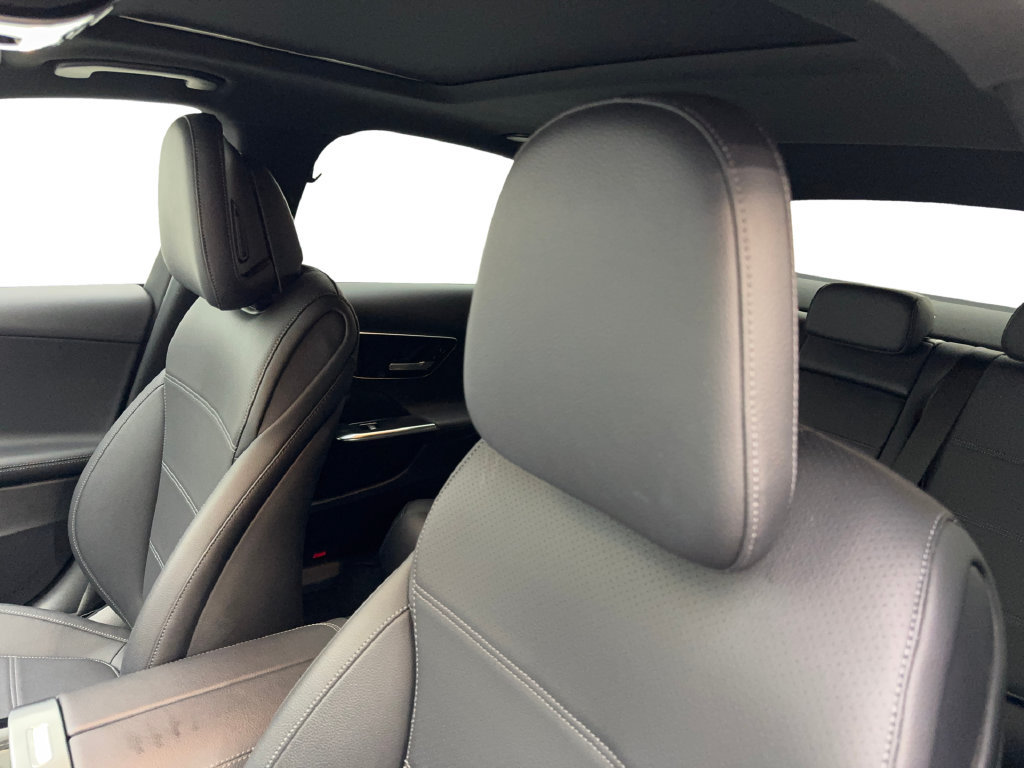 Used 2023 Mercedes-Benz C 300 Sedan image 28