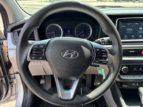 Used 2019 Hyundai Sonata SE FWD image 34