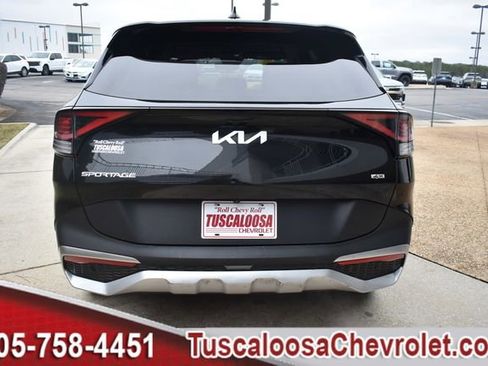 Used 2024 Kia Sportage LX image 8
