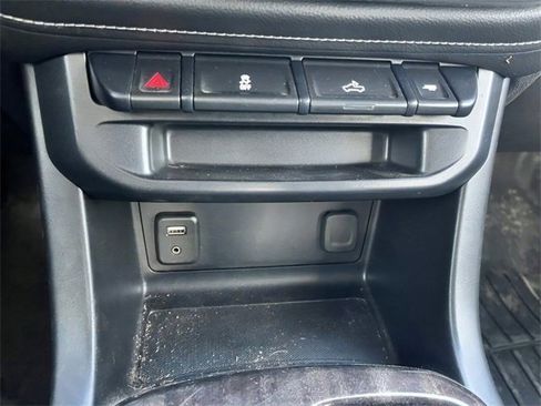 Used 2018 GMC Canyon SLE w/ SLE Convenience Package image 20