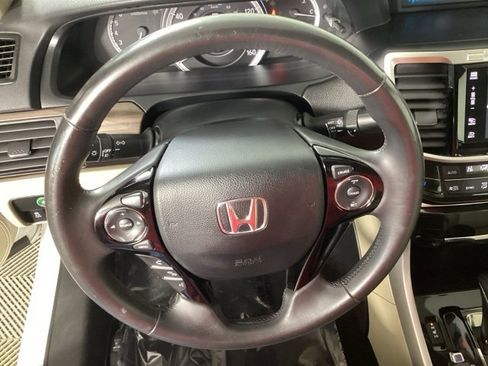 Used 2016 Honda Accord EX-L image 29